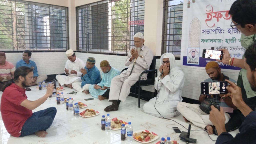 হাজী সেলিম ফাউন্ডেশনের আয়োজনে শ্রীমঙ্গল ও কমলগঞ্জের সাংবাদিকদের সম্মানে ইফতার মাহফিল