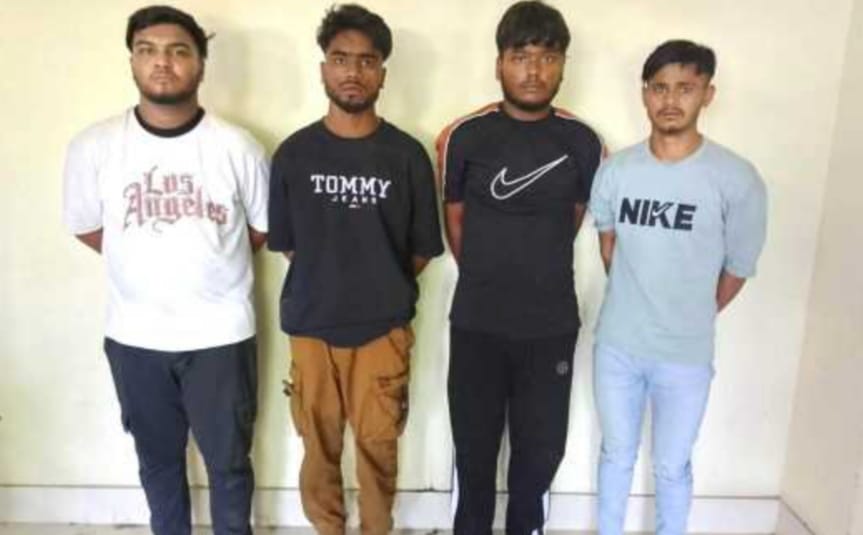 বড়লেখায় সিএনজি চোর চক্রের ৪ সদস্য গ্রেফতার, ৩ চোরাই সিএনজি উদ্ধার